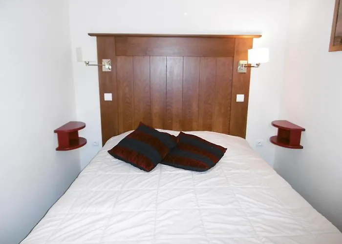 Apartment Superbe 3 Pieces, Balcon, Animaux Acceptes, Aux Pieds - Fr-1-351-56